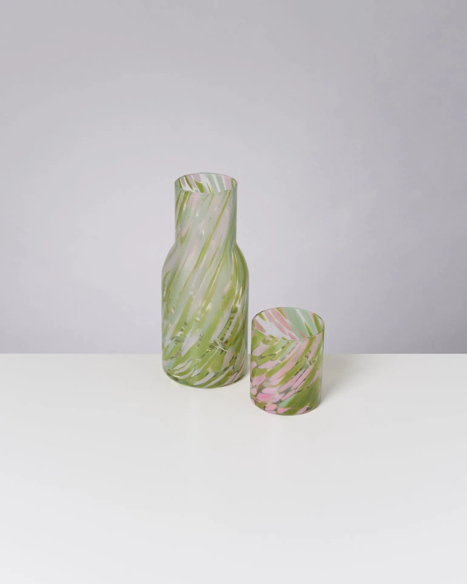 Shop Motel a Miio Joia - Decanter Drops Green Pink grün rosa