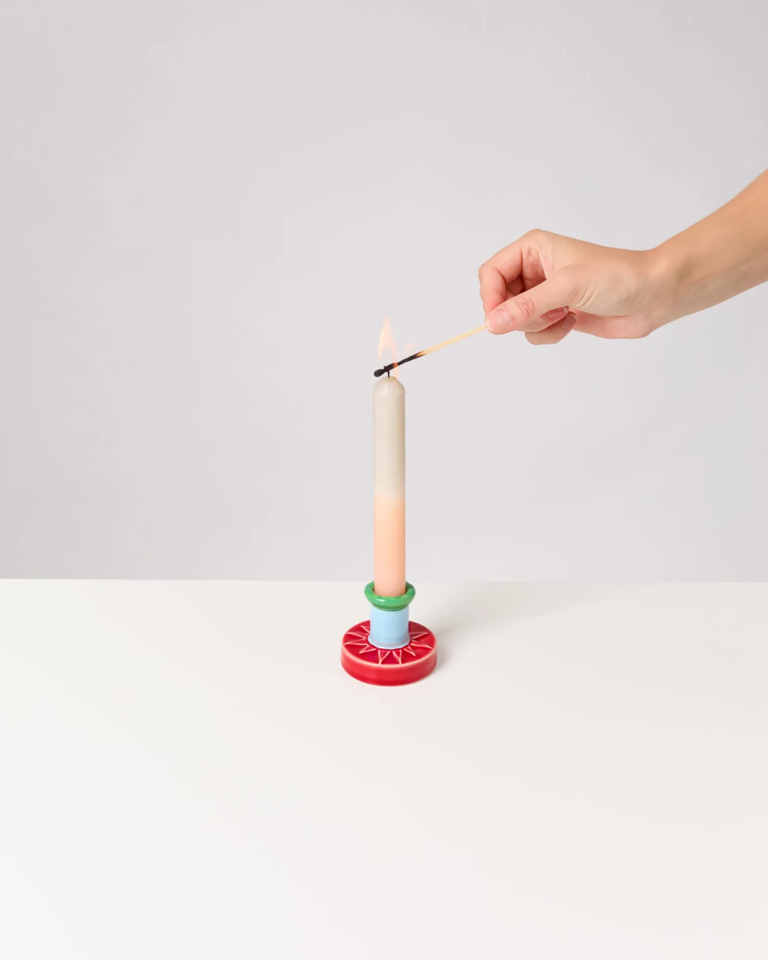 Fashion Motel a Miio X Isis-Maria Brisa Candleholder Red Blue rot blau