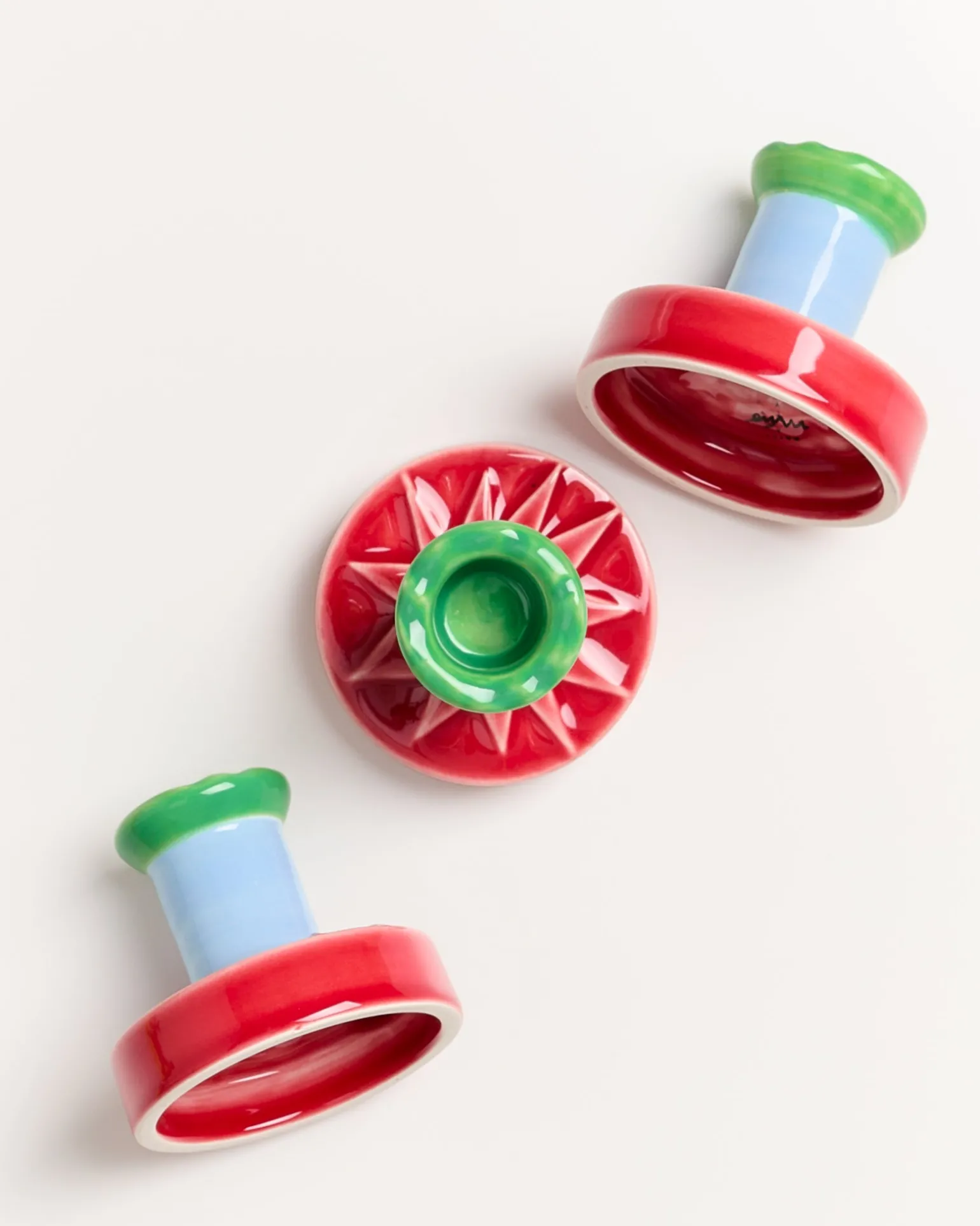 Fashion Motel a Miio X Isis-Maria Brisa Candleholder Red Blue rot blau